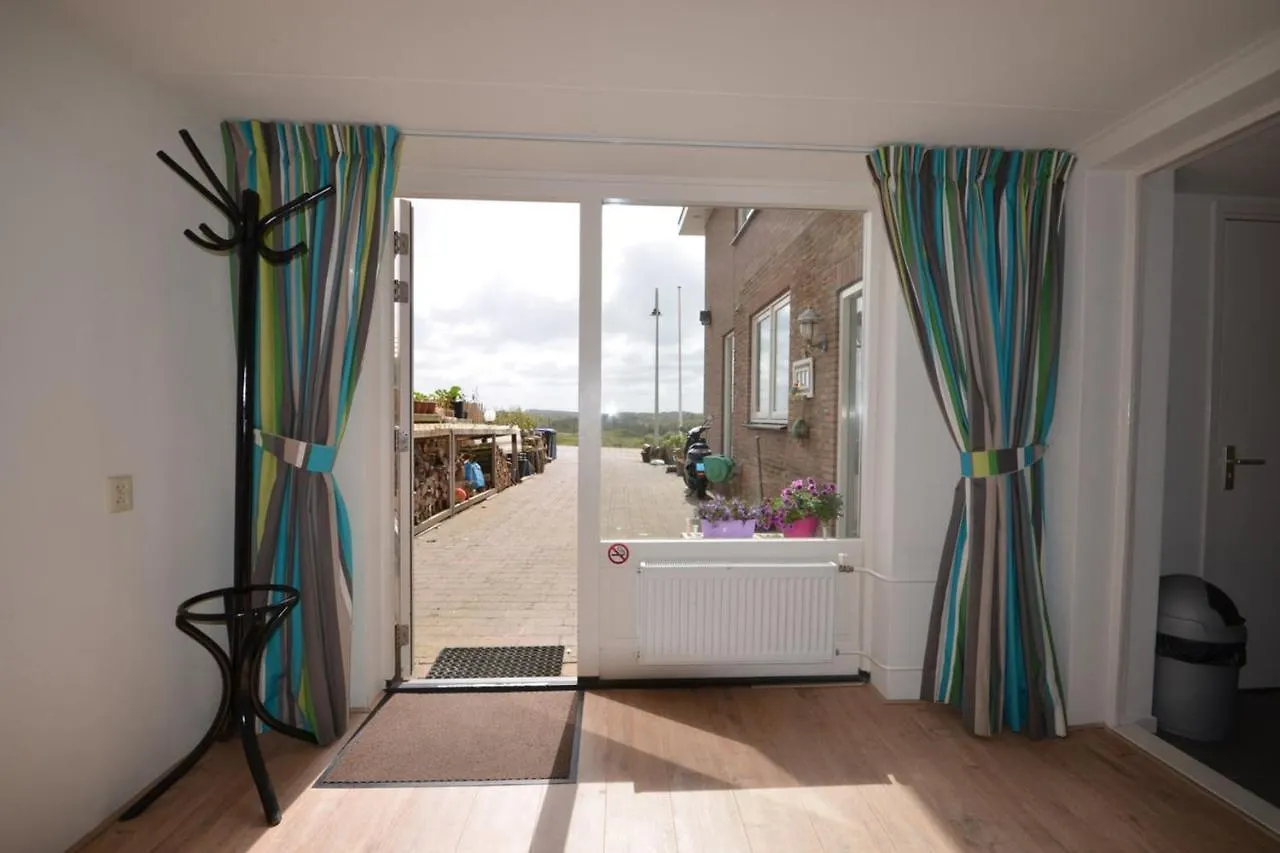 Anne'S Family Home With Private Parking Zandvoort