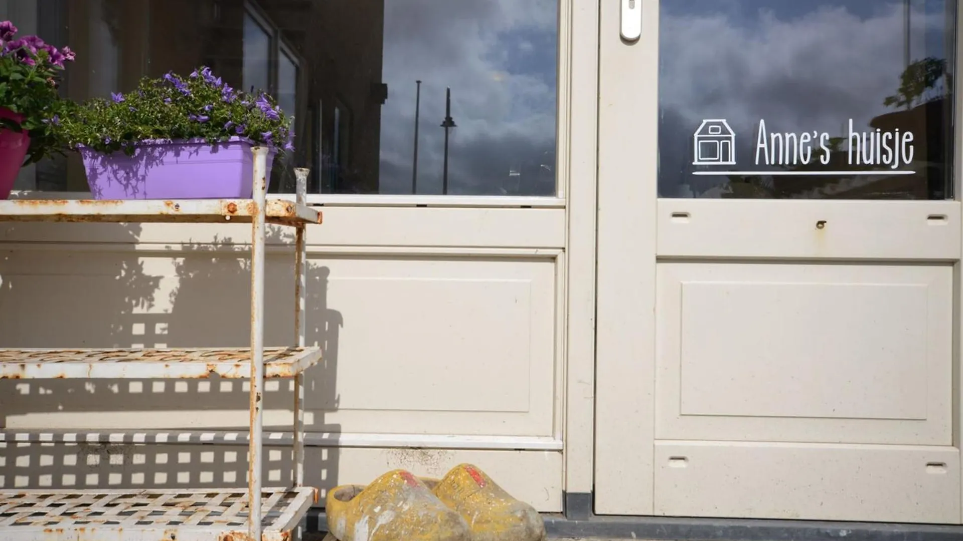 Casa vacanze Anne'S Family Home With Private Parking Zandvoort